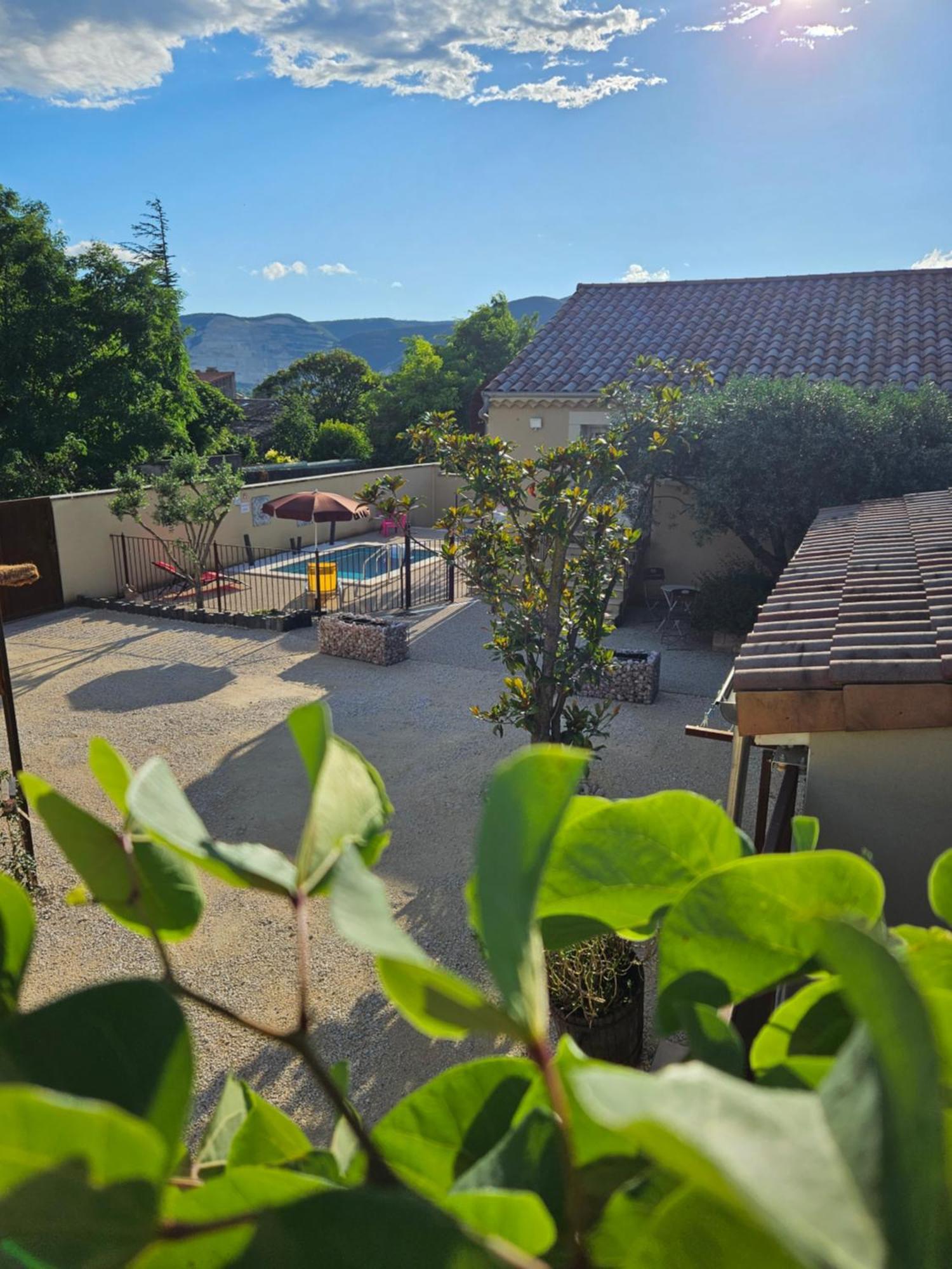 Le Rubiz Appartement La Coucourde Buitenkant foto