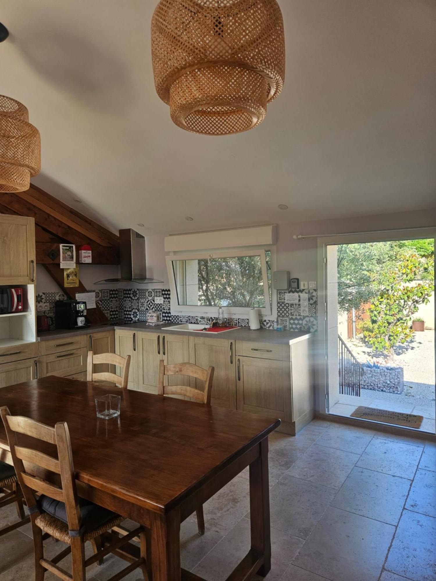 Le Rubiz Appartement La Coucourde Buitenkant foto